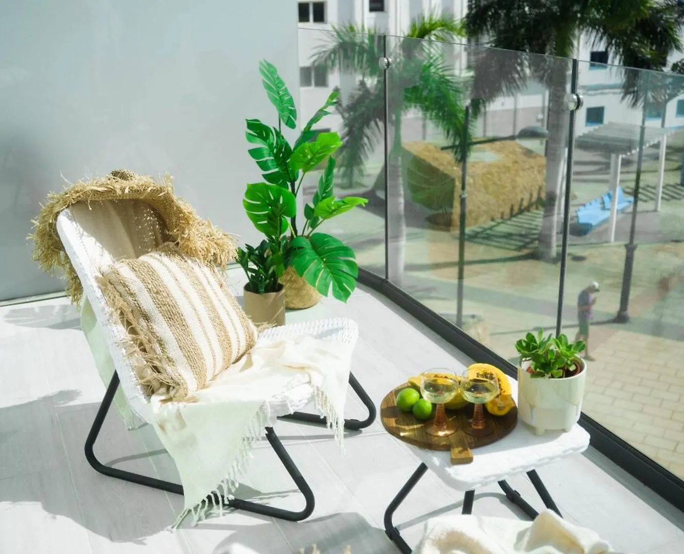 Emerald Suite Plaza 科拉雷侯